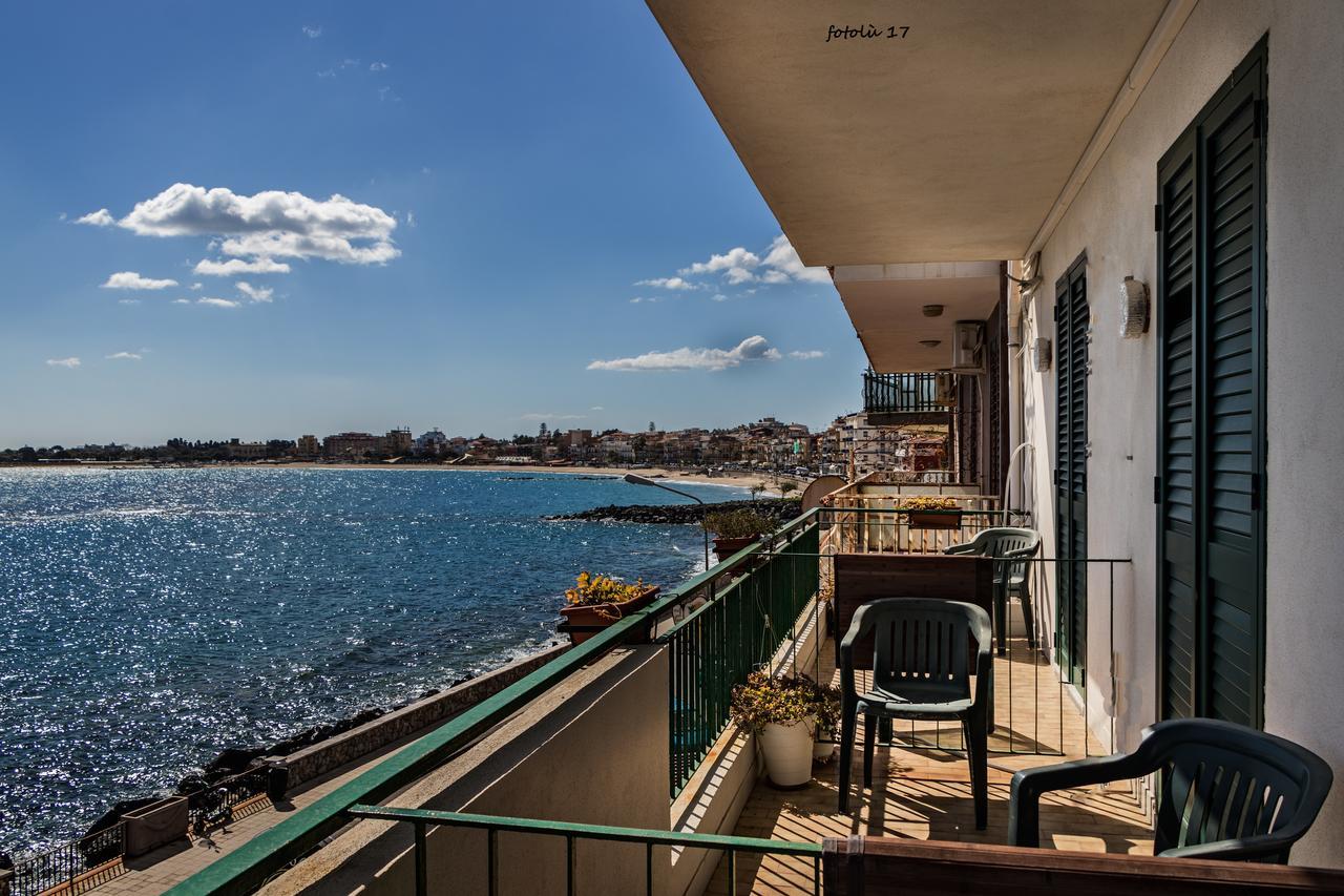 Baia Otello Giardini Naxos Eksteriør billede